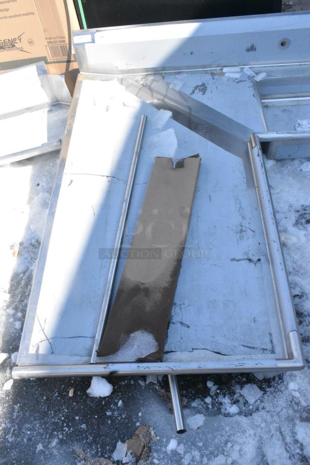 BRAND NEW SCRATCH AND DENT! Regency 600CDTL72L 6' 16-Gauge Stainless Steel Clean L-Shape Dishtable - Island. No Legs. - Image 3 of 5