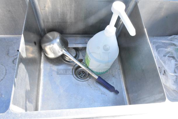 Stainless Steel 3 Bay Sink w/ Right Side Drain Boards w/ Faucet, Handles and Spray Nozzle Attachment. - Image 4 of 8