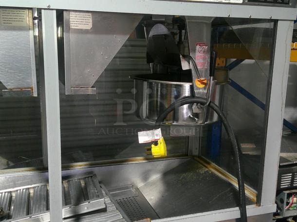 WOW BEAUTIFUL CONDITION Twin Medallion 2973-00-111 52-OZ. Commercial Popcorn Popper Machine! Double Kettle Movie Theater Popcorn Machine On Casters! With LED Popcorn Sign! WORKING WHEN REMOVED! - Image 5 of 13