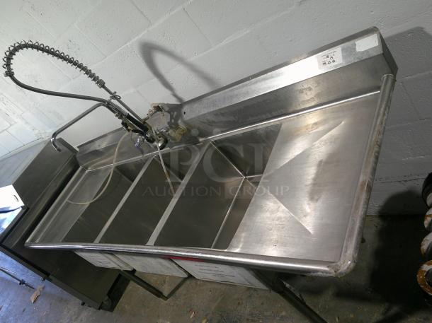 NICE Stainless Steel Large Three Bay Sink! With Faucet & Spray Nozzle! - Image 3 of 3