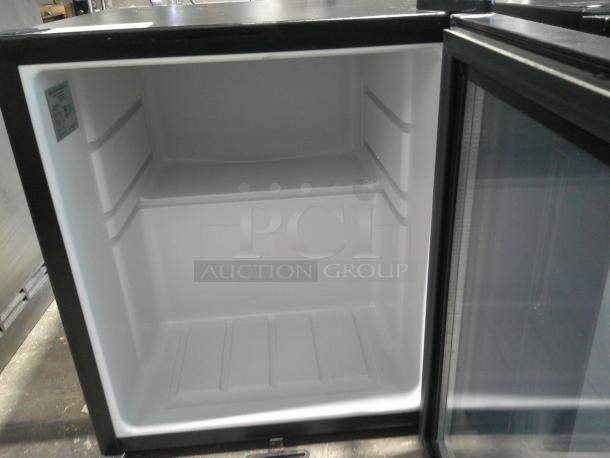 NICE TESTED GuestFridge 50 Slim Mini Fridge – Black Frame Glass Door - Image 2 of 4