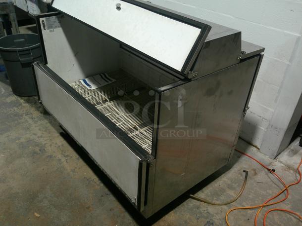 NICE TESTED True TMC-58-S-DS-HC Deep Reach-In Cooler w/ Top & Side Access - 115v - Image 2 of 7