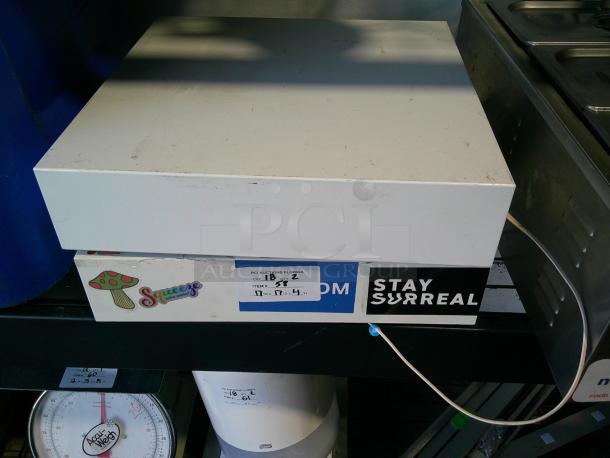 NICE Two Cash Drawers With Keys! - Image 1 of 3