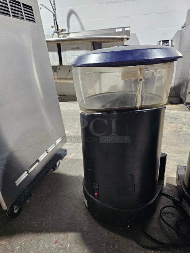Vitamix Ice Shaver Portion-Controlled Bar Blender! - Image 2 of 2