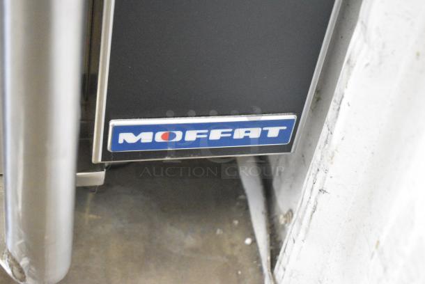BRAND NEW SCRATCH AND DENT! Moffat H8D-FS-UC Stainless Steel Commercial Electric Powered 8 Tray Full Size Digital Electric Undercounter Holding Cabinet w/ View Through Door and Metal Oven Racks on Commercial Casters. 208-240 Volts, 1 Phase. - Image 4 of 9