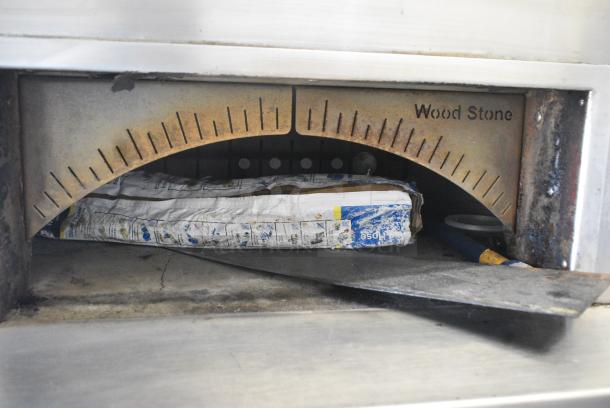 Wood Stone Metal Commercial Gas Powered Il Forno Pizza Oven. - Image 2 of 9