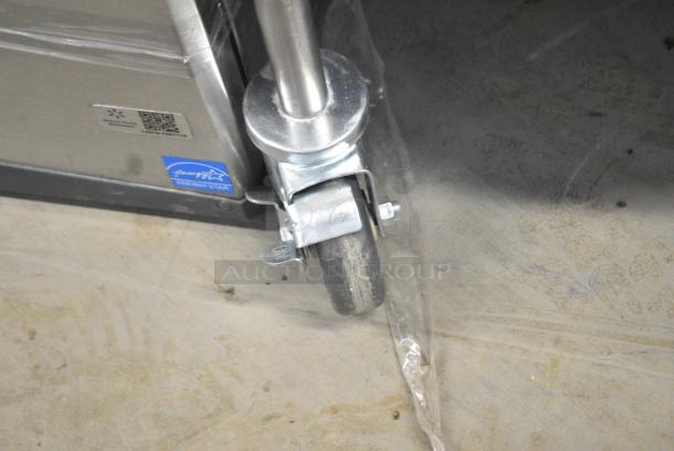 BRAND NEW SCRATCH AND DENT! 2024 Delfield SALD-1 Stainless Steel Commercial 20 Gallon Electric Stainless Salad Dryer Lettuce Spinner on Commercial Casters. 115 Volts, 1 Phase. Tested and Working! - Image 4 of 8