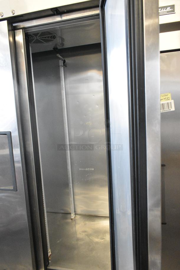 2017 True T-35-HC Stainless Steel Commercial 2 Door Reach in Cooler w/ Poly Coated Racks on Commercial Casters. 115 Volts, 1 Phase. Tested and Working! - Image 5 of 7