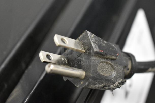 Galanz GL17BK Mini Cooler. 115 Volts, 1 Phase. Tested and Working! - Image 5 of 6