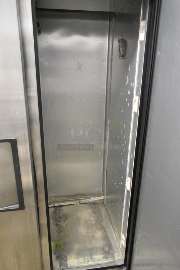 2019 True T-35-HC Stainless Steel Commercial 2 Door Reach in Cooler w/ Poly Coated Racks on Commercial Casters. 115 Volts, 1 Phase. Tested and Working! - Image 4 of 6