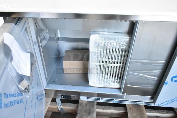 BRAND NEW SCRATCH AND DENT! Beverage Air SPE60HC-24M Stainless Steel Commercial Sandwich Salad Prep Table Bain Marie Mega Top. 115 Volts, 1 Phase. Tested and Working! - Image 7 of 10