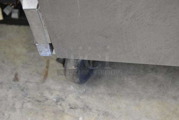 Traulsen G20010 Stainless Steel Commercial Solid Door Reach-In Refrigerator with Left / Right Hinged Doors. 115 Volts, 1 Phase. Tested and Powers On But Does Not Get Cold - Image 4 of 8