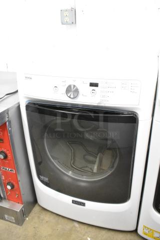 Maytag MGD3500FW0 Natural Gas Powered Front Load Dryer. 120 Volts, 1 Phase.