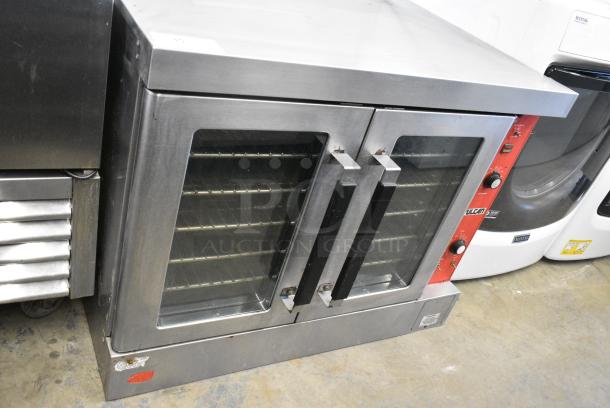 Vulcan Stainless Steel Commercial Full Size Convection Oven w/ View Through Doors, Metal Oven Racks and Thermostatic Controls. - Image 2 of 8