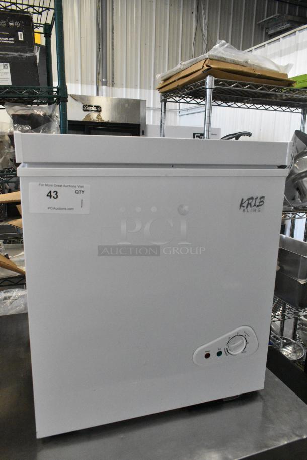 Krib FLG-72Q-WHITE Chest Freezer. 110-120 Volts, 1 Phase. Tested and Working! - Image 1 of 6