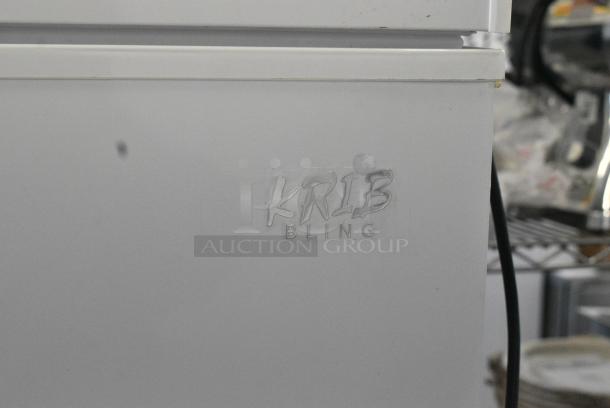 Krib FLG-72Q-WHITE Chest Freezer. 110-120 Volts, 1 Phase. Tested and Working! - Image 2 of 6