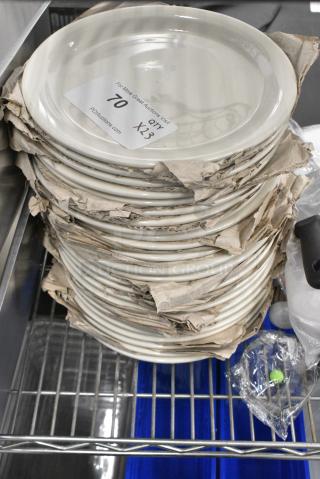 23 BRAND NEW SCRATCH AND DENT! Oneida Buffalo Cream White Ware by 1880 Hospitality F9000000143 9 1/2" Narrow Rim Porcelain Plate. 23 Times Your Bid!