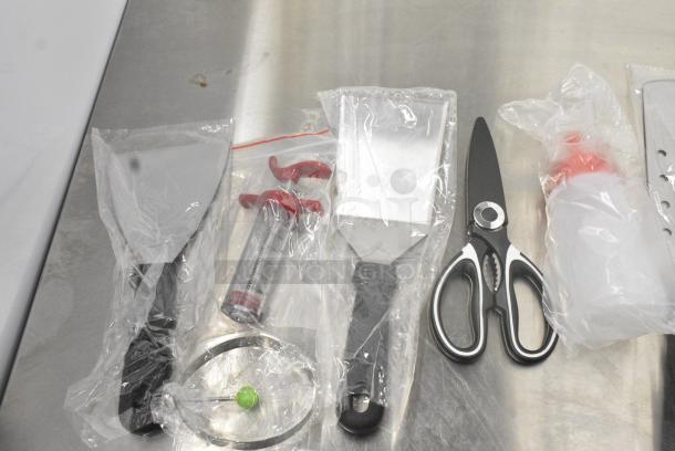 BRAND NEW SCRATCH AND DENT! Lot of Various Items Including Scissors, Spatulas, Tongs and Knife - Image 4 of 5