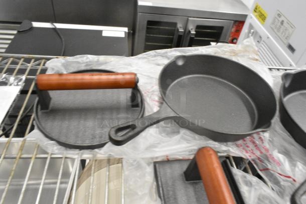 5 BRAND NEW SCRATCH AND DENT! Items Including 3 Cast Iron Skillets and 2 Bacon Presses. 5 Times Your Bid! - Image 4 of 5