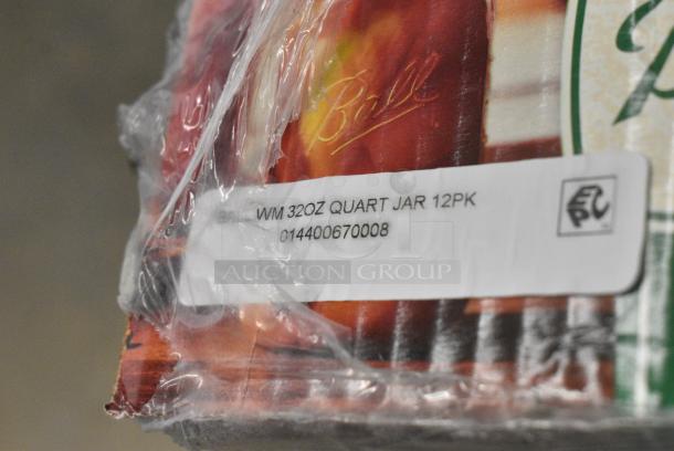 BRAND NEW SCRATCH AND DENT! Case of 12 Ball WM 32 oz Quart Mason Jars - Image 2 of 2
