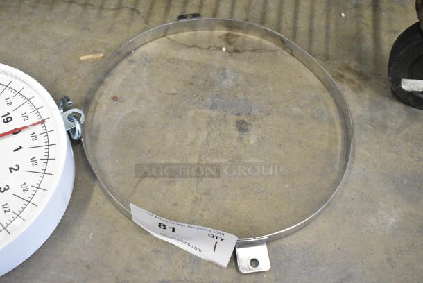 BRAND NEW SCRATCH AND DENT! Cardinal Detecto MCS-40F 40 lb. Hanging Fish Scale - Image 5 of 6