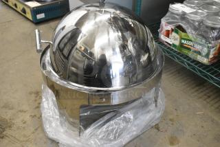 BRAND NEW SCRATCH AND DENT! Stainless Steel Round Roll Top Chafer