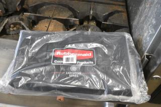 6 BRAND NEW SCRATCH AND DENT! Rubbermaid Black Bags. 6 Times Your Bid!