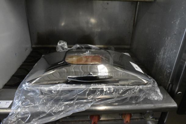 3 BRAND NEW SCRATCH AND DENT! Acopa 407IND8CHAF Voyage 8 Qt. Full Size Stainless Steel Induction Chafer with Glass Top and Soft-Close Lid. 3 Times Your Bid! - Image 1 of 5