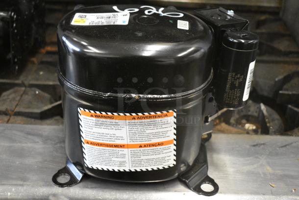 2 BRAND NEW SCRATCH AND DENT! Items Including Embraco NE5170Z Motor and Tecumseh AK169AR-A32-B4 Motor. 115 Volts, 1 Phase. 2 Times Your Bid! - Image 5 of 8