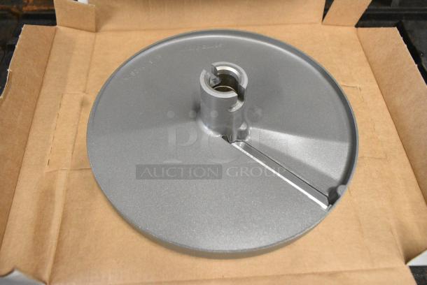 2 BRAND NEW SCRATCH AND DENT! Items Including Robot Coupe 28131 9/16" Slicing Disc and Robot Coupe 28120 9/16" Dicing Grid. 2 Times Your Bid! - Image 1 of 7