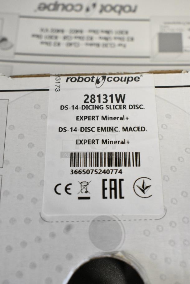 2 BRAND NEW SCRATCH AND DENT! Items Including Robot Coupe 28131 9/16" Slicing Disc and Robot Coupe 28120 9/16" Dicing Grid. 2 Times Your Bid! - Image 5 of 7