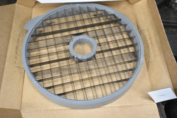 2 BRAND NEW SCRATCH AND DENT! Items Including Robot Coupe 28131 9/16" Slicing Disc and Robot Coupe 28120 9/16" Dicing Grid. 2 Times Your Bid! - Image 6 of 7