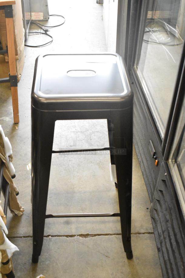 5 BRAND NEW SCRATCH AND DENT! Metal Tolix Style Bar Stool. 5 Times Your Bid! - Image 1 of 3