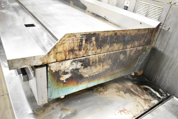 2022 Sierra SRTG60 Stainless Steel Commercial Countertop Natural Gas Powered Flat Top Griddle. - Image 6 of 8