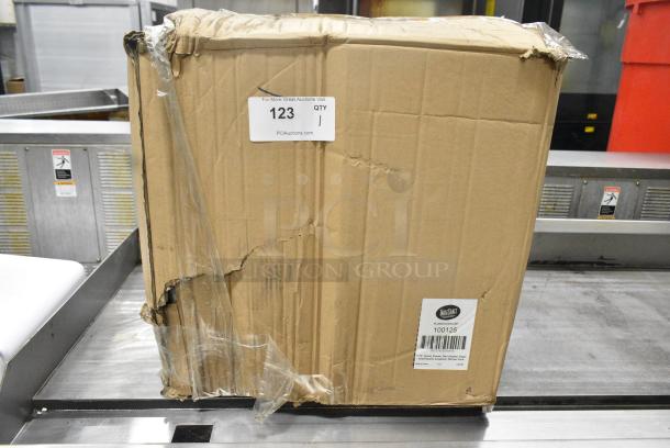BRAND NEW SCRATCH AND DENT! Box of 6,000 TableCraft 100125 7.75" Straws. - Image 1 of 2