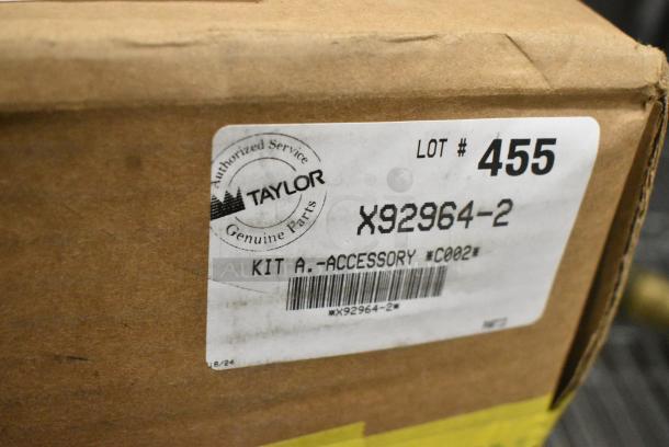 BRAND NEW SCRATCH AND DENT! Taylor X92964-2 Commercial Casters - Image 3 of 3