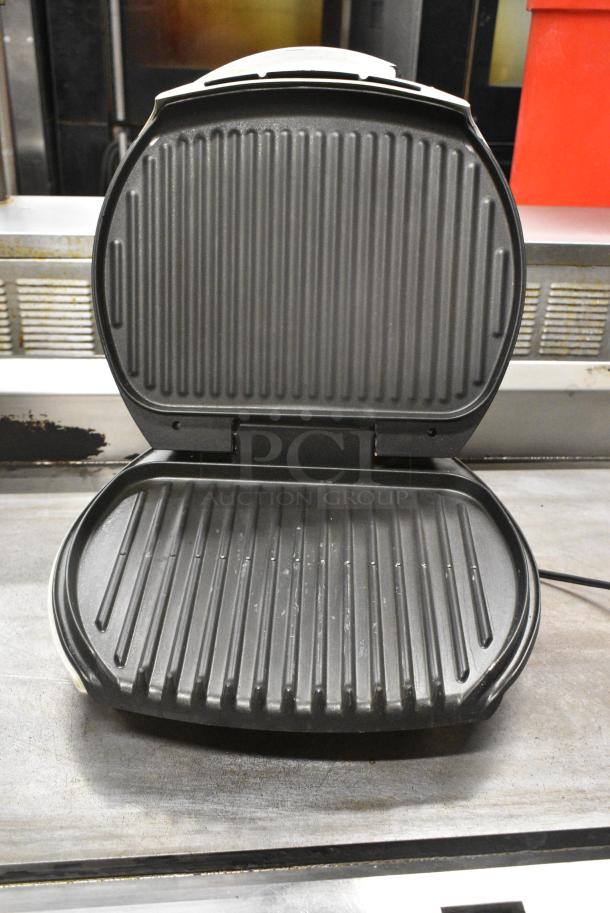 George Foreman Lean Mean Grilling Machine Panini Press. See Pictures for Damage. 115 Volts, 1 Phase. - Image 3 of 10