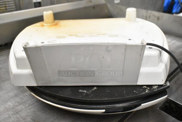 George Foreman Lean Mean Grilling Machine Panini Press. See Pictures for Damage. 115 Volts, 1 Phase. - Image 10 of 10