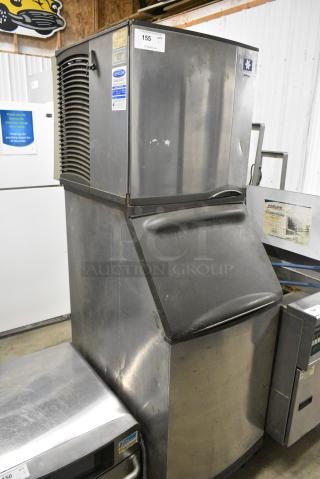 Manitowoc SY0424A Stainless Steel Commercial Ice Head on Manitowoc B420 Commercial Ice Bin. 115 Volts, 1 Phase.