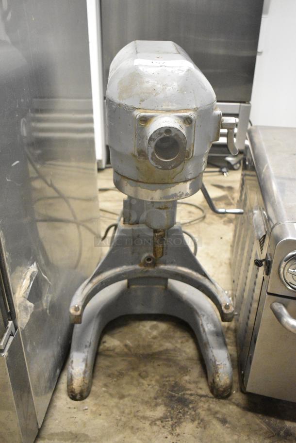 Hobart A-200 Metal Commercial Countertop Planetary Dough Mixer. 115 Volts, 1 Phase. Tested and Working! - Image 3 of 7