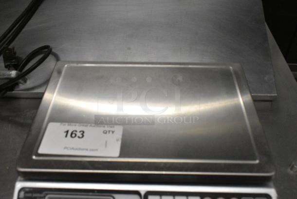 San Jamar Escali SCDG30LFT Countertop 30 Pound Capacity Scale. Tested and Working! - Image 4 of 6