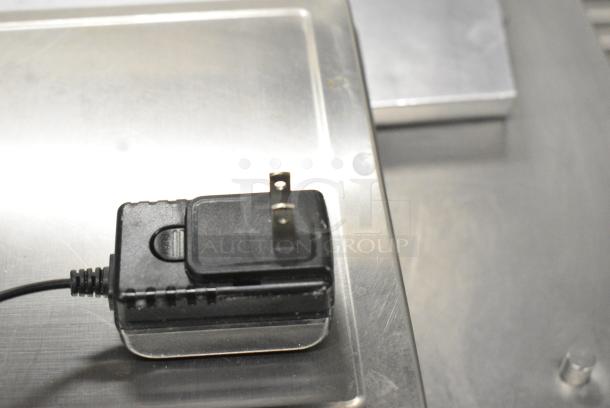 San Jamar Escali SCDG30LFT Countertop 30 Pound Capacity Scale. Tested and Working! - Image 5 of 6