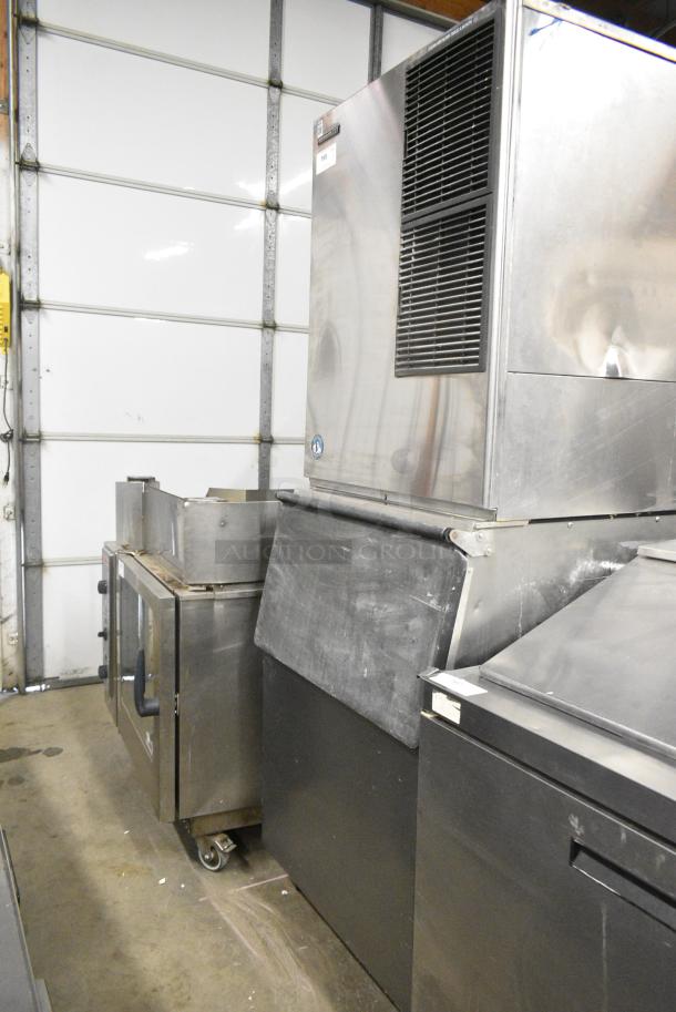 Hoshizaki KM-901MAH Stainless Steel Commercial Ice Machine on Commercial Ice Bin. 208-230 Volts, 1 Phase. - Image 1 of 6