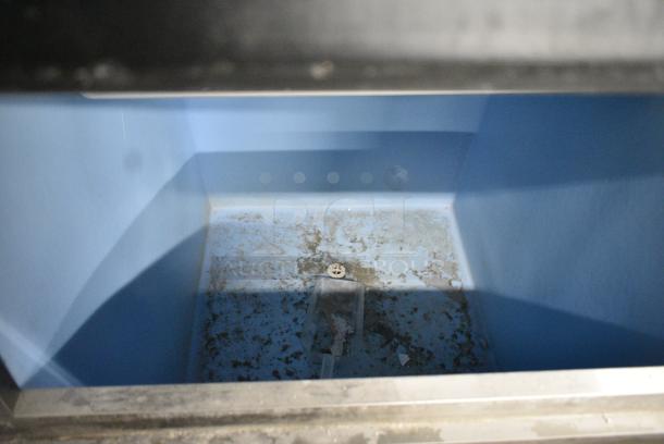 Hoshizaki KM-901MAH Stainless Steel Commercial Ice Machine on Commercial Ice Bin. 208-230 Volts, 1 Phase. - Image 5 of 6