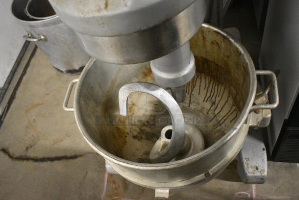 Hobart H-600 Metal Commercial Floor Style 60 Quart Planetary Dough Mixer w/ Metal Mixing Bowl and Dough Hook Attachment. 230 Volts, 1 Phase. - Image 4 of 11