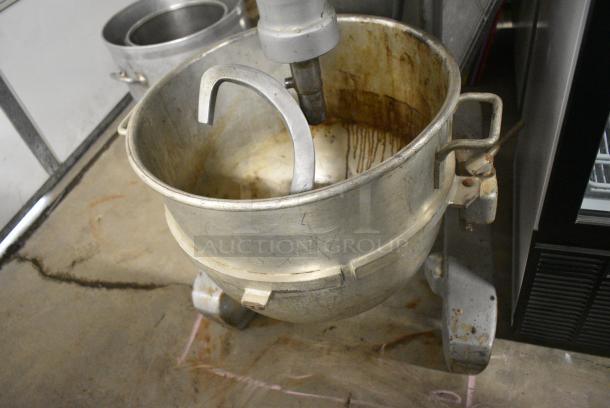 Hobart H-600 Metal Commercial Floor Style 60 Quart Planetary Dough Mixer w/ Metal Mixing Bowl and Dough Hook Attachment. 230 Volts, 1 Phase. - Image 5 of 11