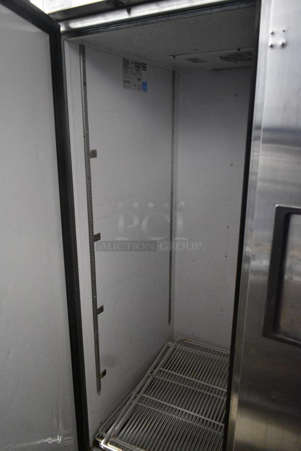 True TG2R-2S Stainless Steel Commercial 2 Door Reach In Cooler w/ Poly Coated Racks on Commercial Casters. 115 Volts, 1 Phase. Tested and Working! - Image 3 of 8