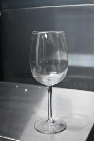 Box of 7 Libbey 7533 Vina 16 oz. Customizable Wine Glass