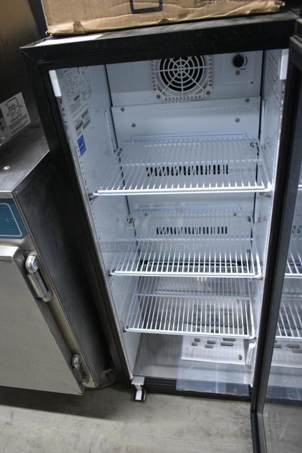 IDW G-4SI-N-2-3-4-B-5 Metal Mini Cooler Merchandiser. 110-120 Volts, 1 Phase. Tested and Working! - Image 2 of 3