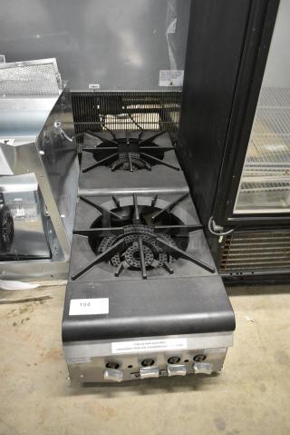 BRAND NEW SCRATCH AND DENT! Vulcan VSP200F-1 Stainless Steel Commercial Countertop Natural Gas Powered 2 Burner Range.  220,000 BTU.